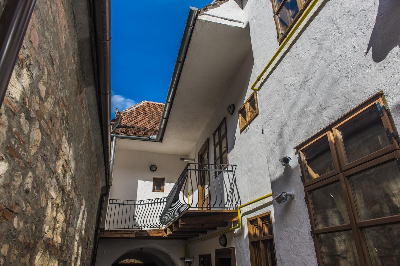 Casa Veche Aparthotel Brasov Exterior photo