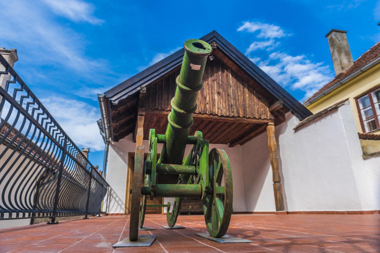 Casa Veche Aparthotel Brasov Exterior photo
