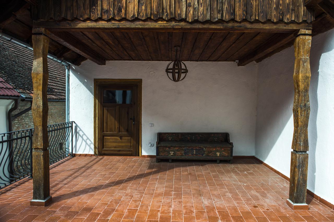 Casa Veche Aparthotel Brasov Exterior photo